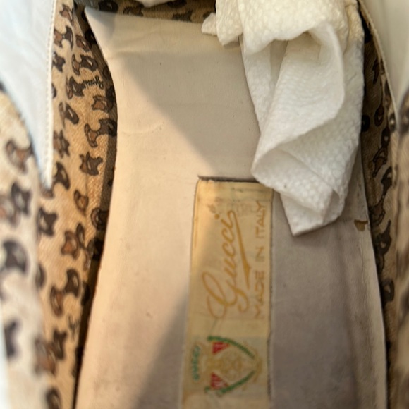 Gucci Cream Boat Shoes - Picture 5 of 7